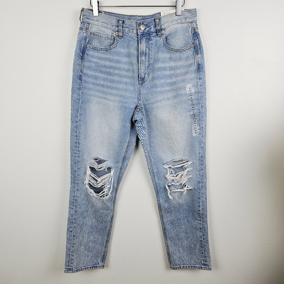NWT American Eagle High Rise Mom Jean 6 Short - Picture 1 of 13